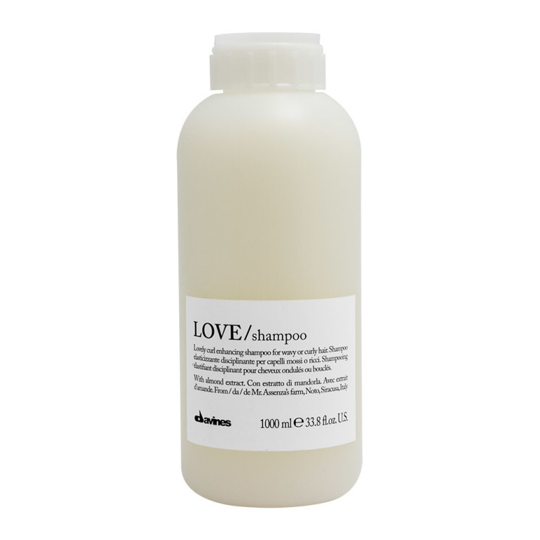 Davines Essential Haircare LOVE Curl Shampoo 1000 ml (Includes Pump) Product Image