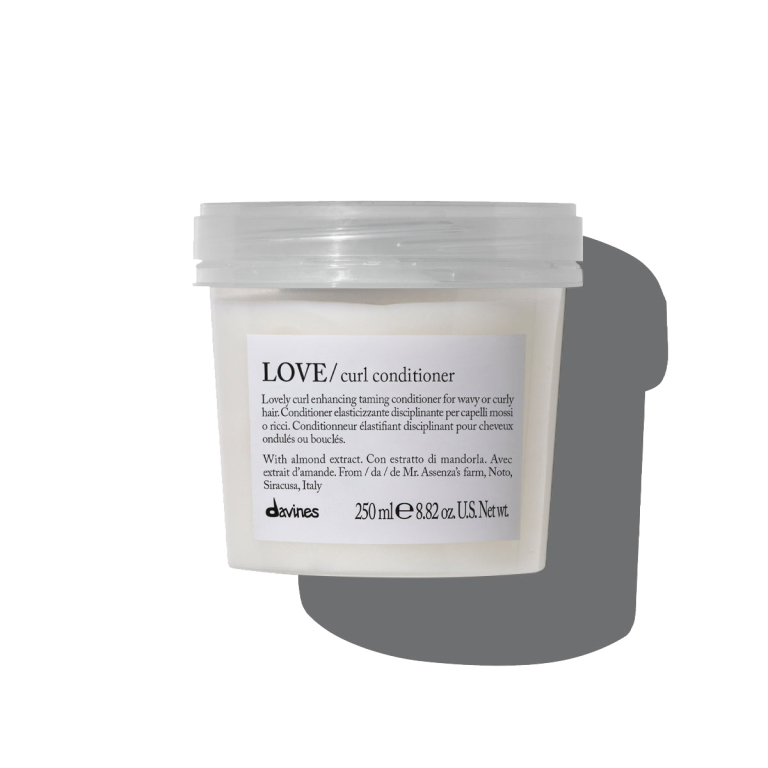 Villain Renovering medier Davines Essential LOVE Curl Conditioner 250 ml - Veer & Wander